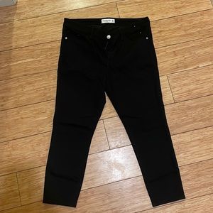Black Super Skinny Size 14 Mid rise Jeans